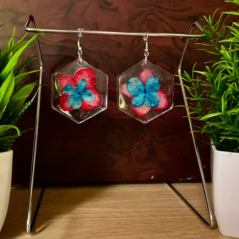 Handcrafted dried flower resin earrings